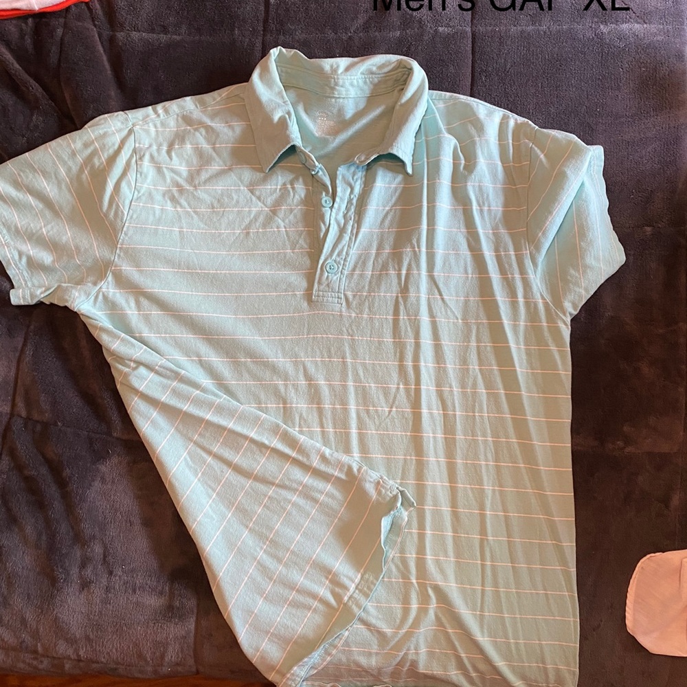 GAP Men’s XL polo, aqua with stripes